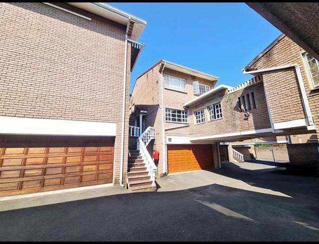4 BEDROOM TOWNHOUSE FOR SALE IN MUSGRAVE